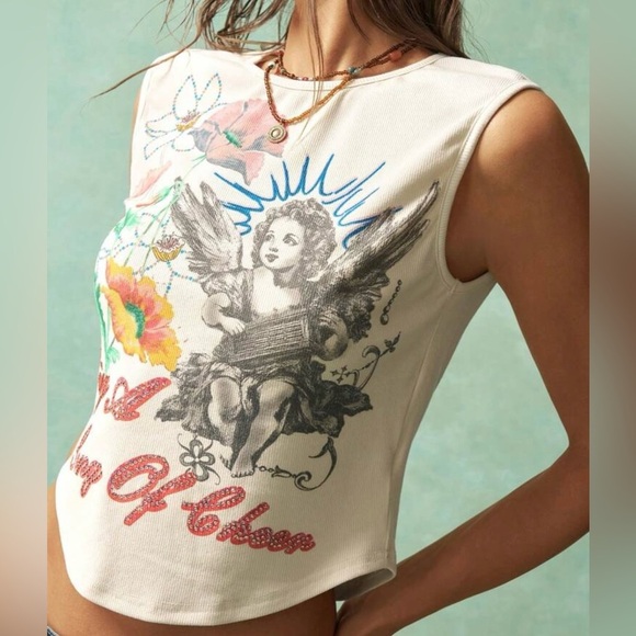 Angel Graphic Sleeveless Top - Picture 2 of 9